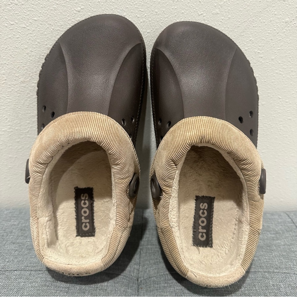 CROCS Blitzen Lined Brown Clogs - Picture 9 of 12